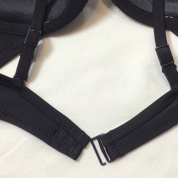 🏖️ Aerie Swim Classic Black Adjustable Bra Straps Bikini Top Sz. 32D - Picture 7 of 9